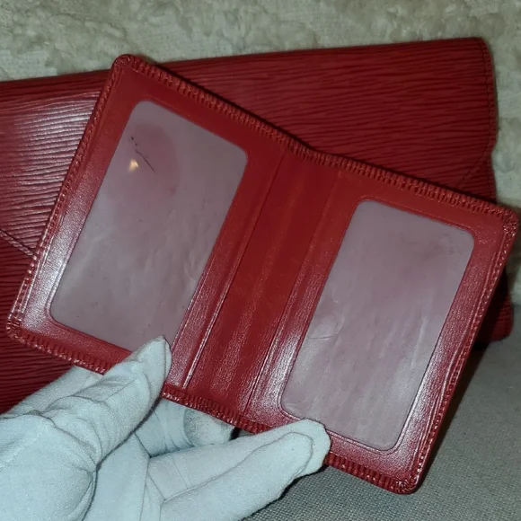 Louis Vuitton Red Epi Leather Clutch & Card Case Set - Picture 8 of 15